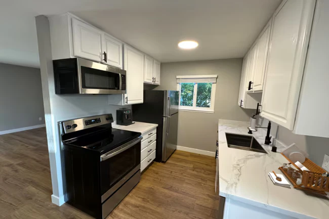 2304 Maher Dr Santa Rosa, CA 95405 photo 3