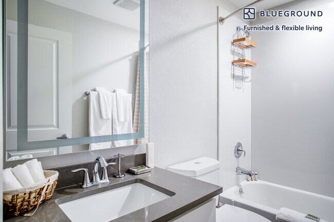 950 High School Way Mountain View, CA 94041 photo 4