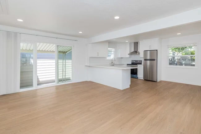 19139 Vaughn Ave Castro Valley, CA 94546 photo 3