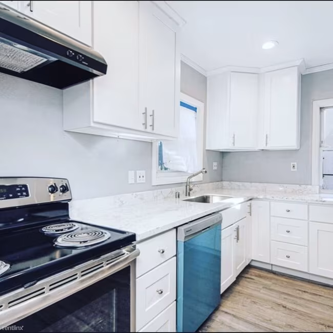 45 Benicia Rd Vallejo, CA 94590 photo 2