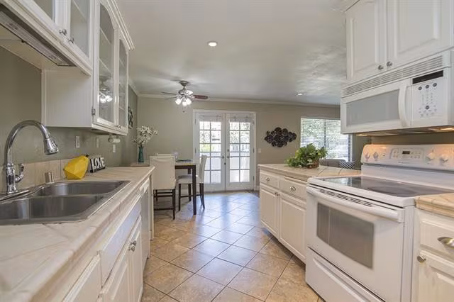5006 Collwood Way #79 - 1 photo 2