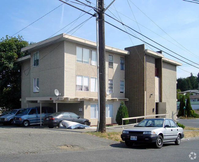 Rainier Beach Apartments photo 2