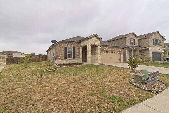 601 Hummingbird Ln Leander, TX 78641 photo 3