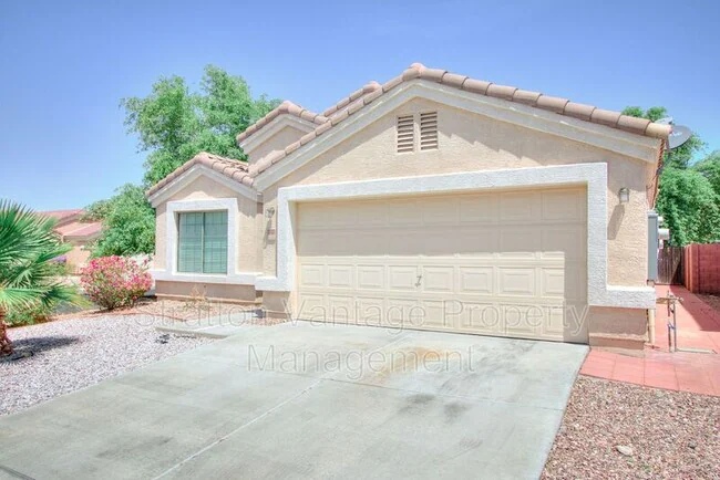 23820 W Desert Bloom St Buckeye, AZ 85326 photo 2