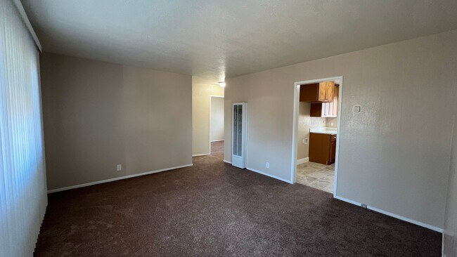 9718 D Street, Oakland, CA 94603 photo 3