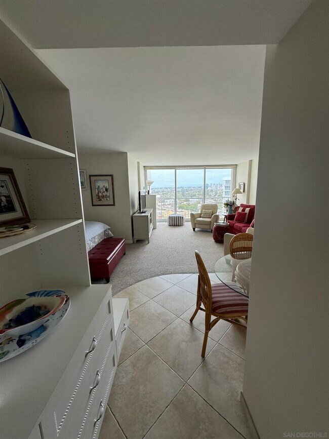 1720 Avenida Del Mundo Coronado, CA 92118 photo 2