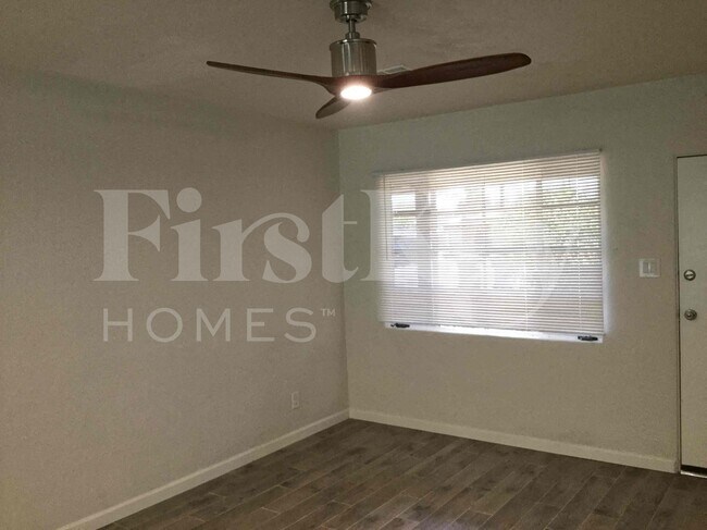 3542 E Yale St Phoenix, AZ 85008 photo 4