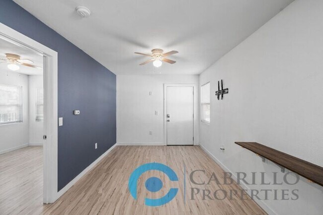 1307 Division St Oceanside, CA 92054 photo 5