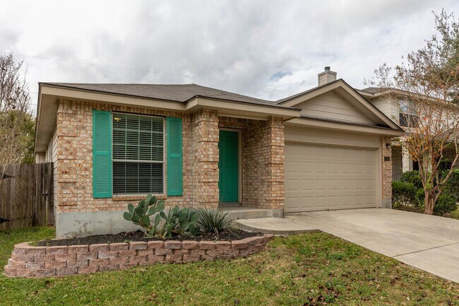 2476 Medina Dr New Braunfels, TX 78130 photo 3