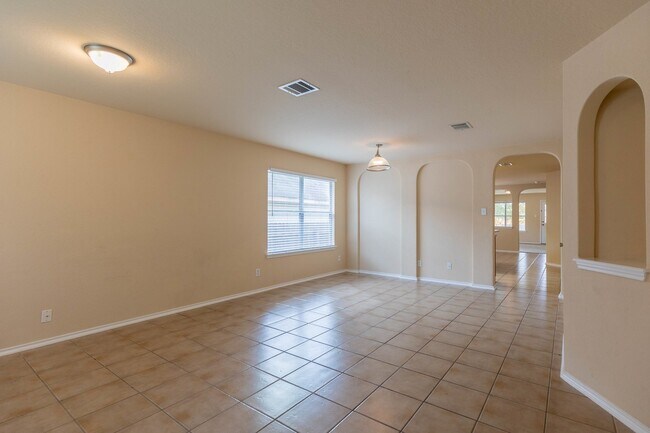 2476 Medina Dr New Braunfels, TX 78130 photo 5