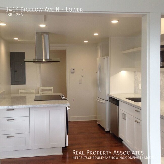 1416 Bigelow Ave N Seattle, WA 98109 photo 3