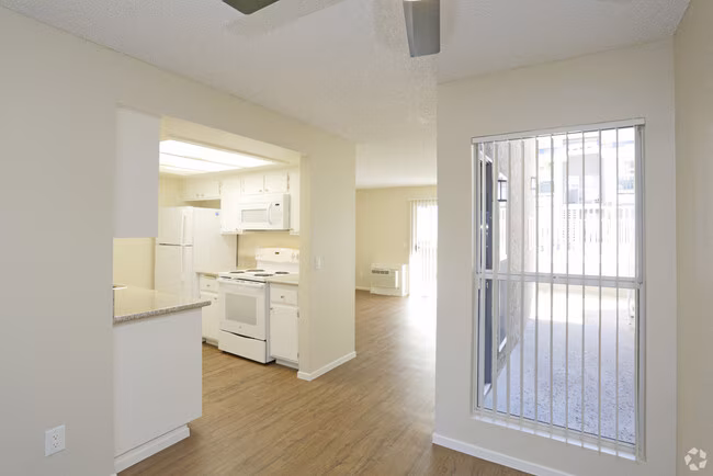 Benchmark Apartments photo 5
