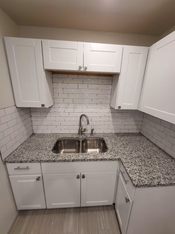 2417 Castroville Rd San Antonio, TX 78237 photo 4