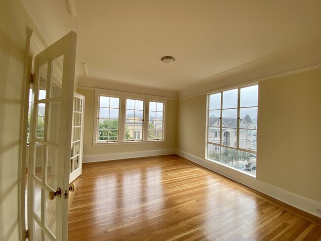 2760 Sacramento Street, San Francisco, CA 94115 photo 3