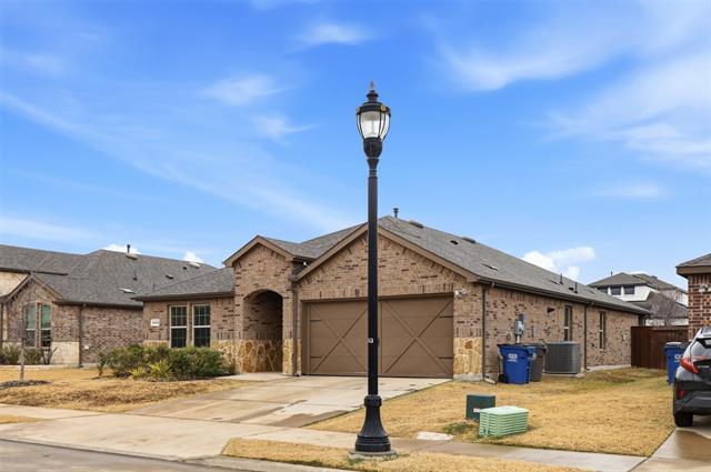 6413 Windsor Ln Krugerville, TX 76227 photo 3