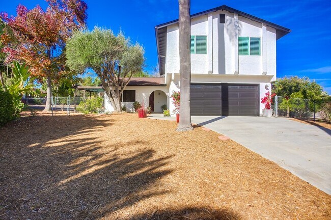 543 Edna Way, Vista, CA 92081 photo 2