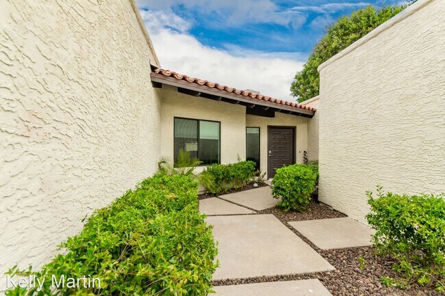7244 E Solano Dr Scottsdale, AZ 85250 photo 3
