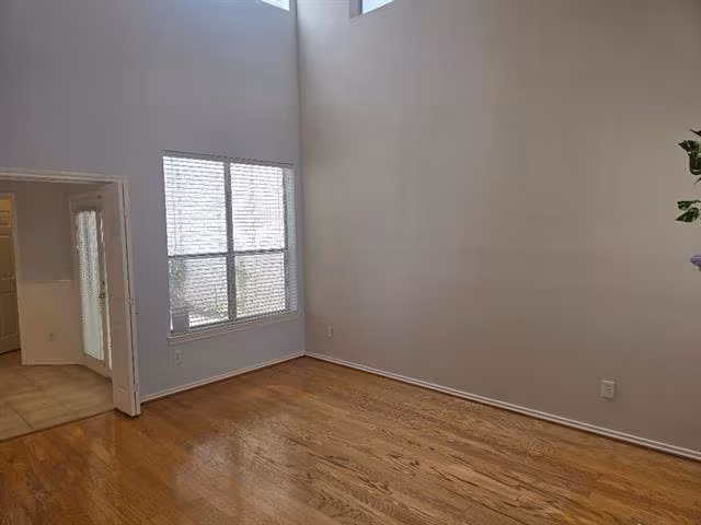 5940 Rosebud Dr Dallas, TX 75252 photo 4