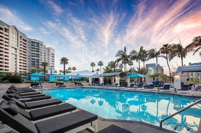 8875 Costa Verde Blvd San Diego, CA 92122 photo 5