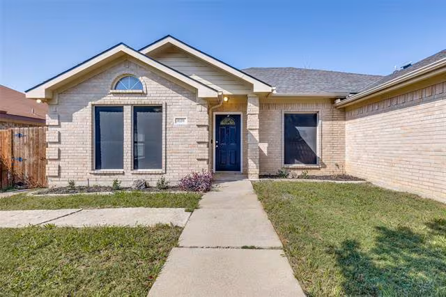 8159 Kathleen Dr Fort Worth, TX 76137 photo 2