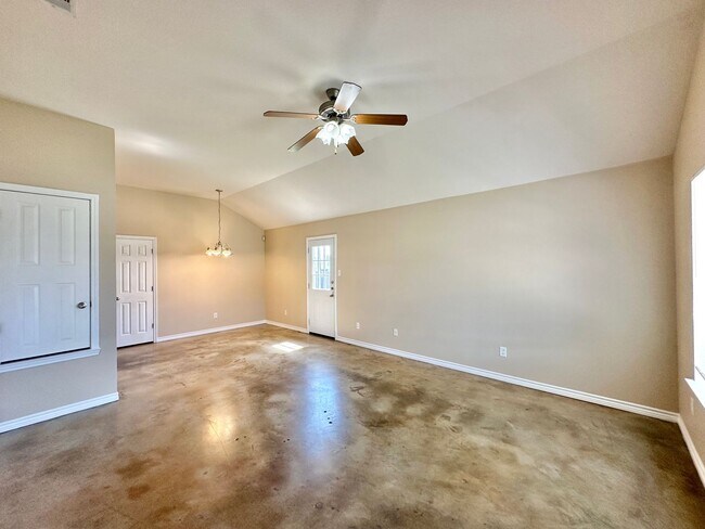4001 Cambridge Dr Killeen, TX 76549 photo 4
