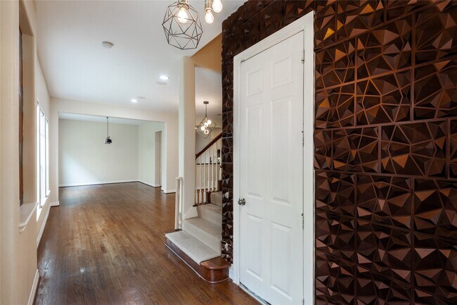 2923 Royal Oaks Crest, Houston, TX 77082 photo 3