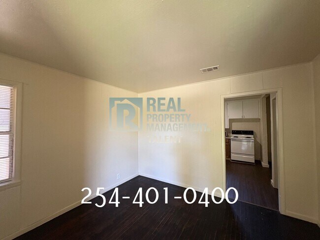 316 E French Ave Temple, TX 76501 photo 4