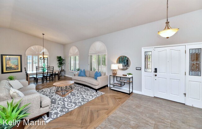 14227 N 57th Way Scottsdale, AZ 85254 photo 3