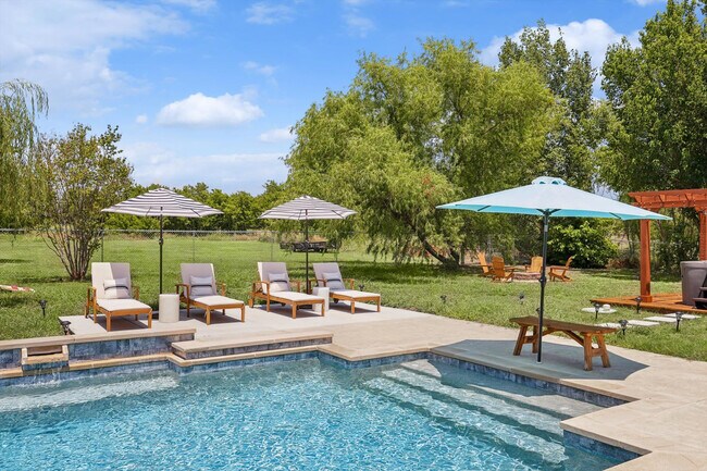 12161 Hill Country Cir Ponder, TX 76259 photo 4
