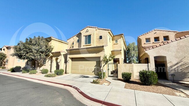 1367 S Country Club Dr Mesa, AZ 85210 photo 3