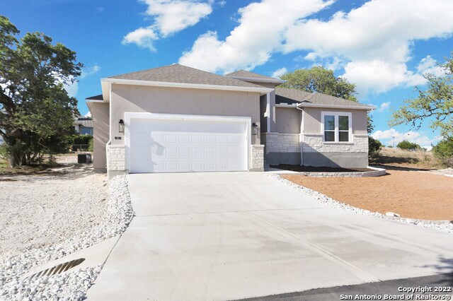 221 Jeff Vaughn Blanco, TX 78606 photo 2
