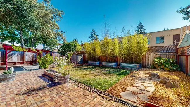 1536 Parker Dr Santa Rosa, CA 95405 photo 4
