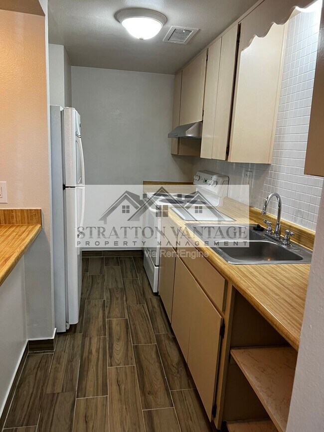 424 W Brown Rd Mesa, AZ 85201 photo 3