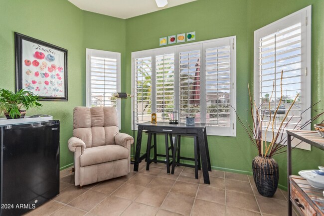 17838 N Navarro Ct Surprise, AZ 85374 photo 2