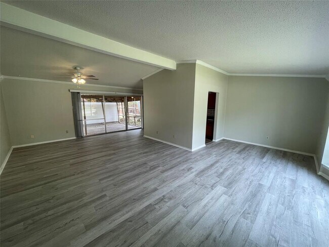 1008 Wake Drive, Richardson, TX 75081 photo 2