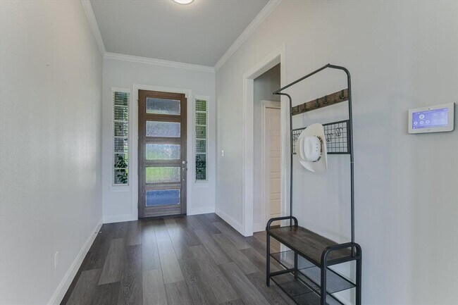 21003 Twisting Trail Lago Vista, TX 78645 photo 3