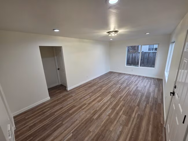 2201 Union Avenue Northeast, Renton, WA 98059 photo 4