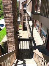 2210 Pearl St Austin, TX 78705 photo 3