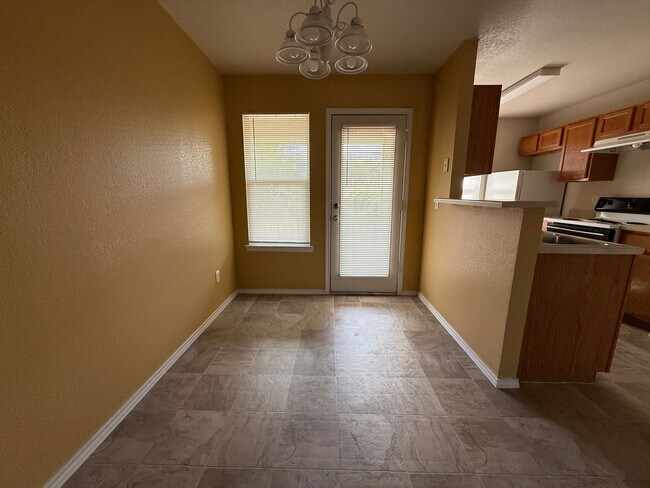 403 Creek St Copperas Cove, TX 76522 photo 5