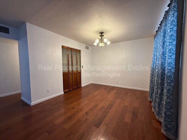 2332 W Diana Ave Phoenix, AZ 85021 photo 3