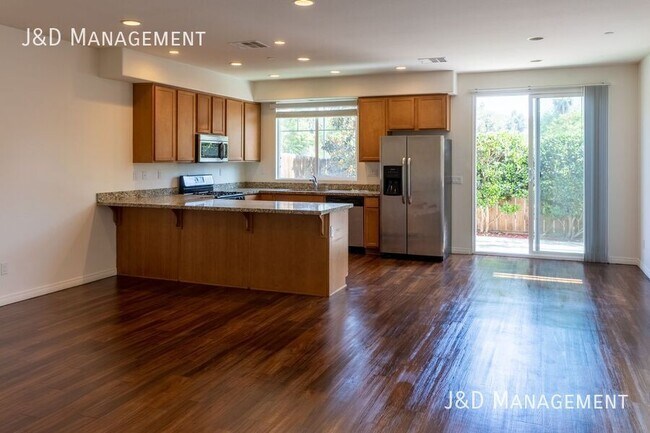 3166 Bancroft Dr Spring Valley, CA 91977 photo 2