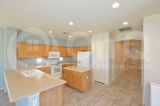 3306 East Powell Court, Gilbert, AZ 85298 photo 4