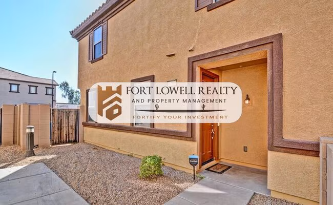 8169 West Groom Creek Road, Phoenix, AZ 85043 photo 4