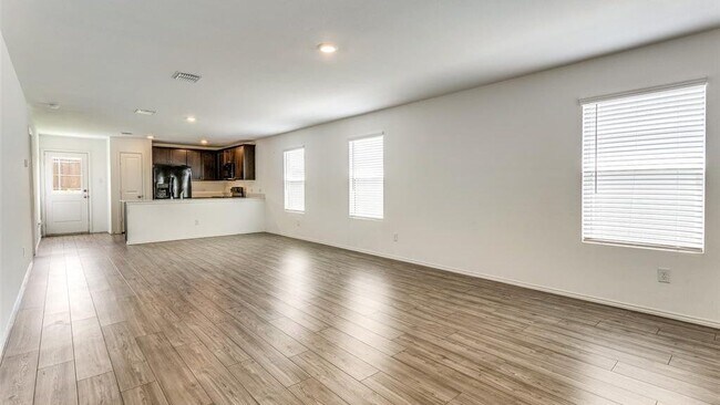 5605 Timber Pt Dr Princeton, TX 75407 photo 3