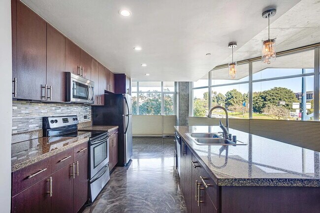 1080 Park Blvd San Diego, CA 92101 photo 5