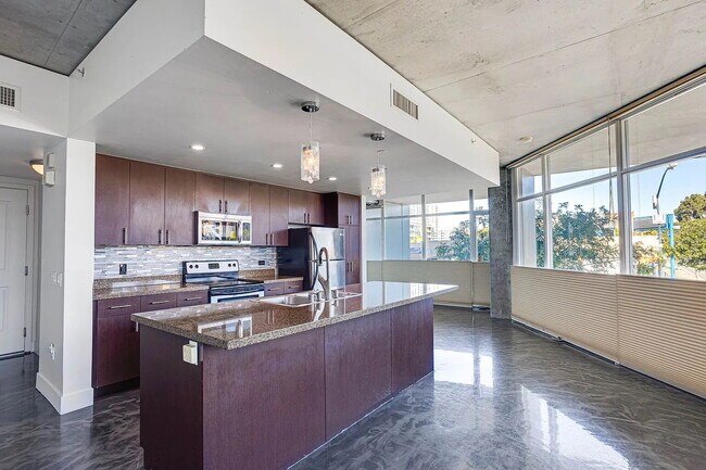 1080 Park Blvd San Diego, CA 92101 photo 3