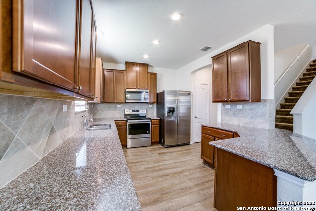 8418 Fortuna Vly San Antonio, TX 78252 photo 3