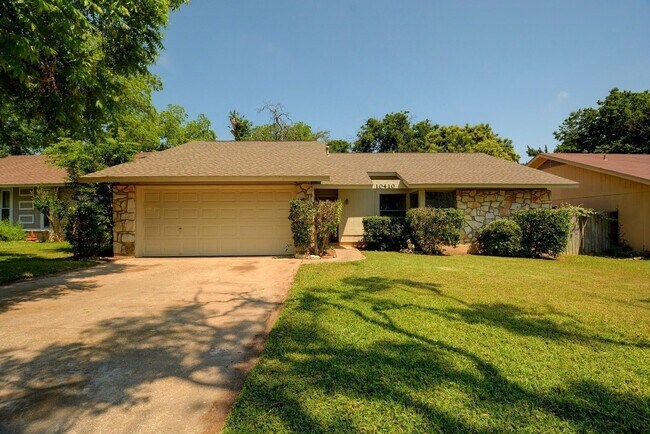 10410 Broken Shoe Trail Austin, TX 78750 photo 2