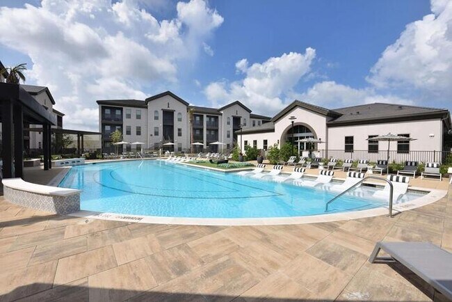 689 Basilica Bay Dr The Woodlands, TX 77386 photo 4