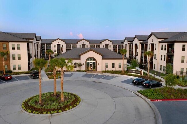 689 Basilica Bay Dr The Woodlands, TX 77386 photo 3